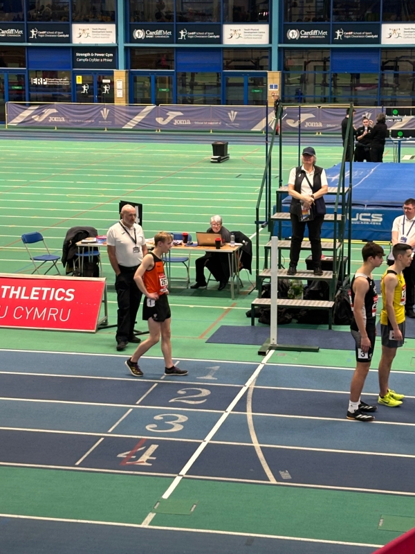 Senior and U17 Indoor Championship Report