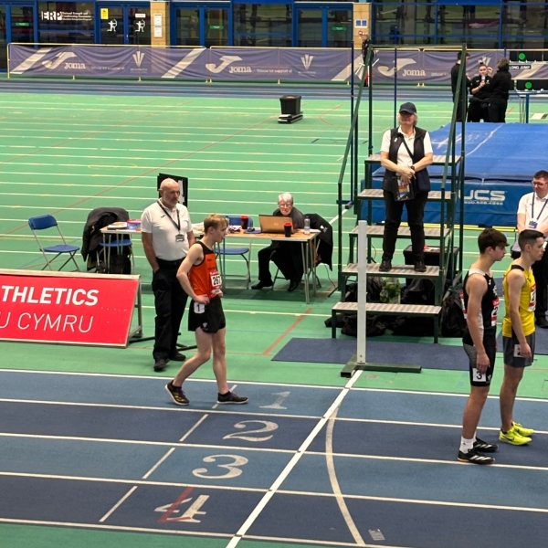 Senior and U17 Indoor Championship Report